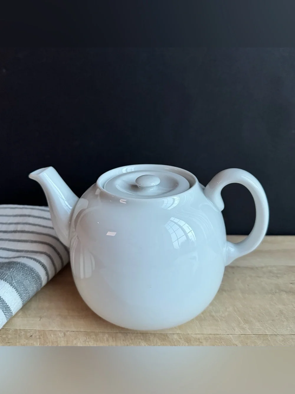 Vintage Pillivuyt French Porcelain 4-cup (1 qt) White Teapot